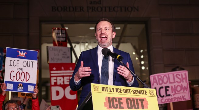 Senate takes big step toward funding gov’t as some Dems demand ICE ...