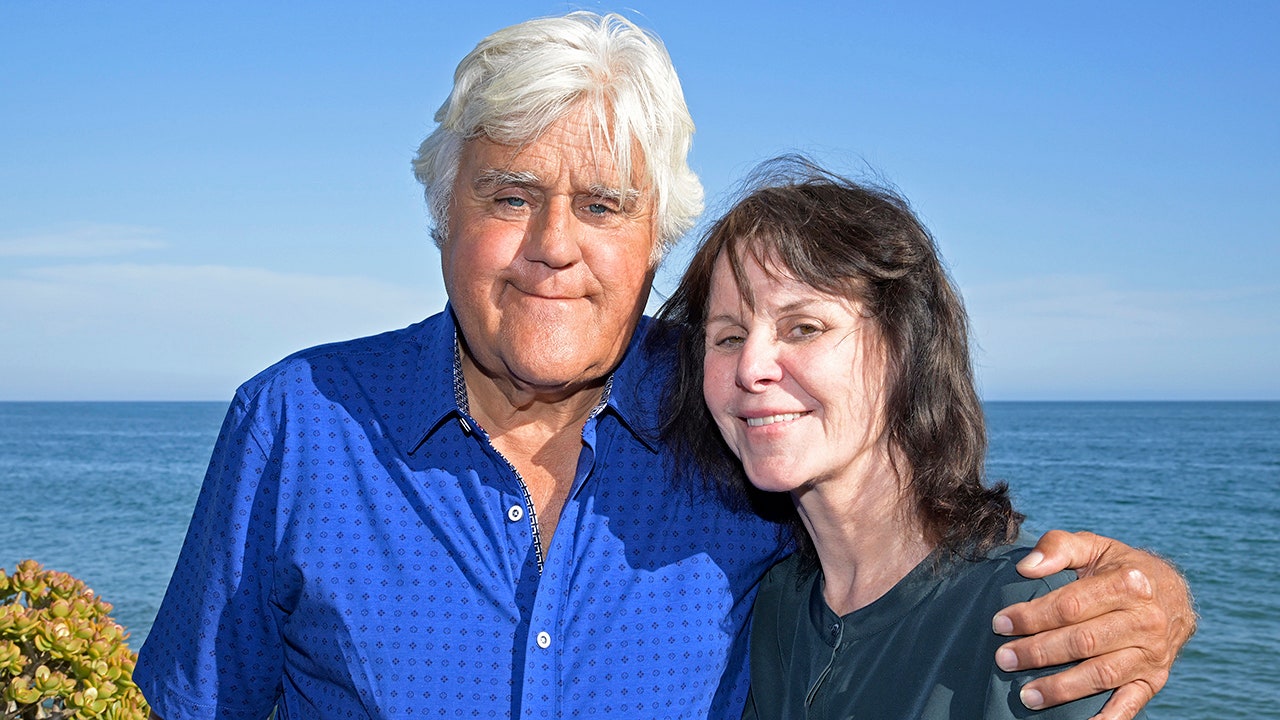 Jay Leno rejects Hollywood pressure to ‘get a girlfriend’ as he stays devoted to wife with dementia<br><br>