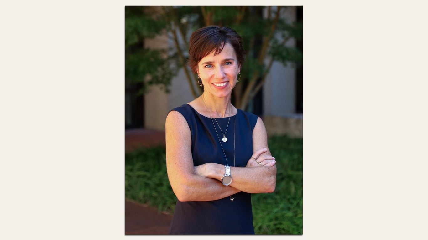 University of Arkansas rescinds law school hire under political pressure, legislator says<br><br>