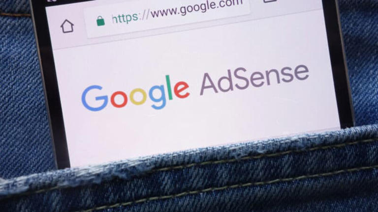 AdSense publishers report sudden revenue plunge — again