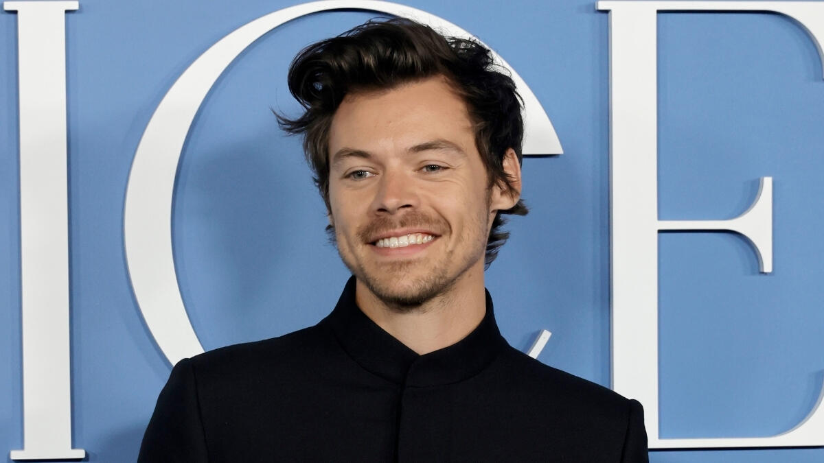 harry-styles-announces-new-album-kiss-all-the-time-disco-occasionally