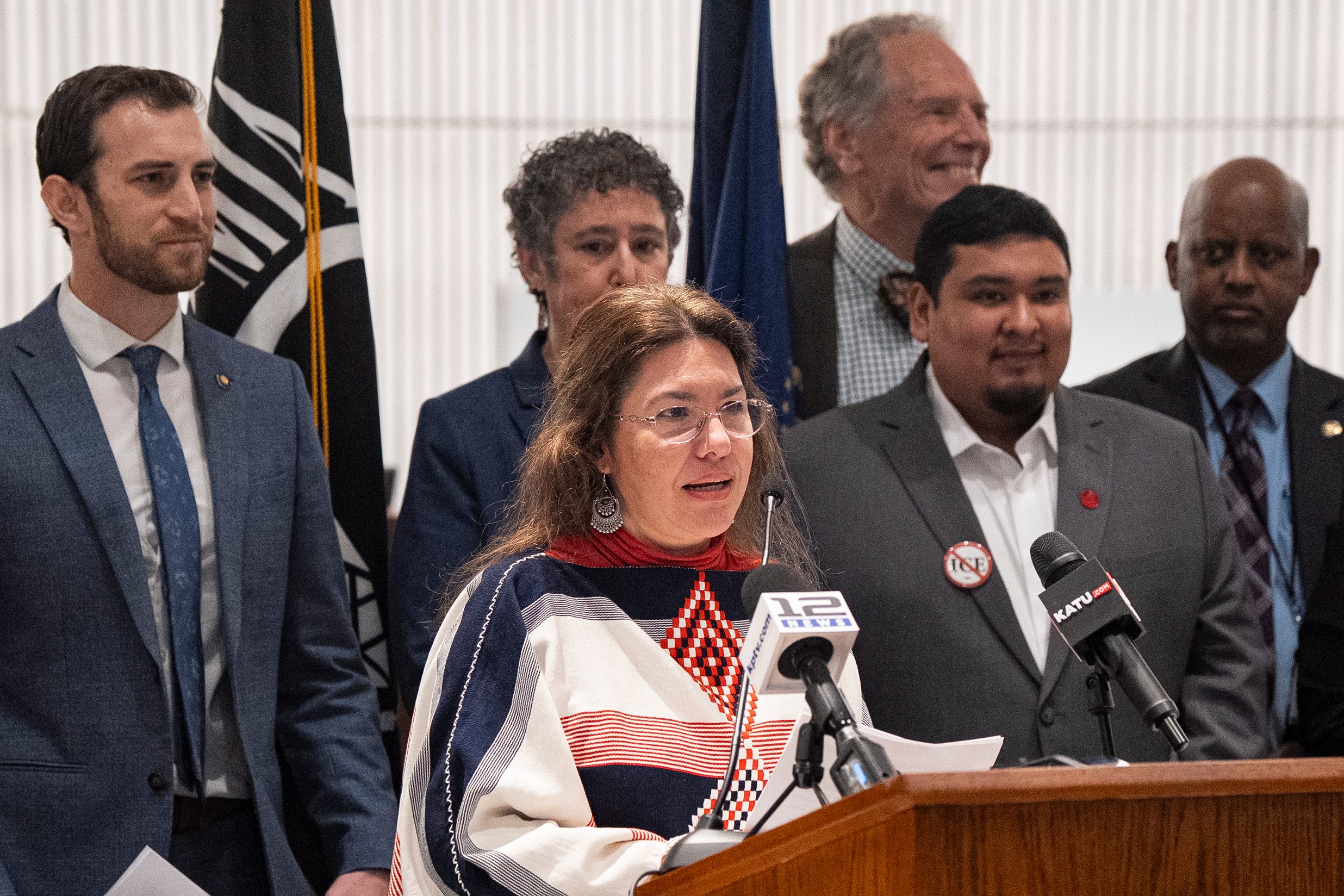 Oregon Democrats on plans to combat increased immigration enforcement