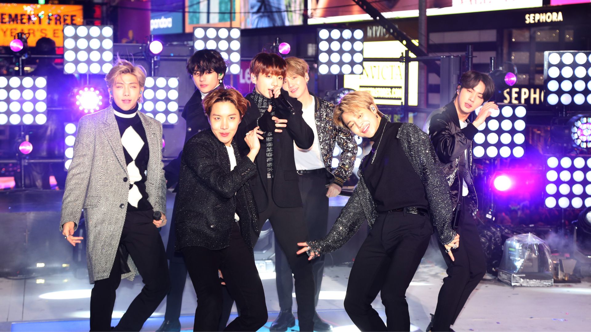 Fãs de BTS lançam abaixo-assinado pedindo cadeiras na pista de shows no ...