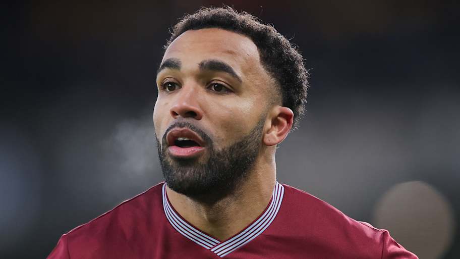 Leicester boss: Aim to sign striker, No.10 & CB; player wanted to leave