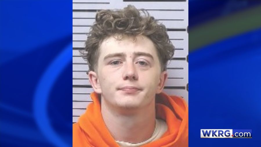 Mobile County deputies arrest man accused of running from Metro Jail