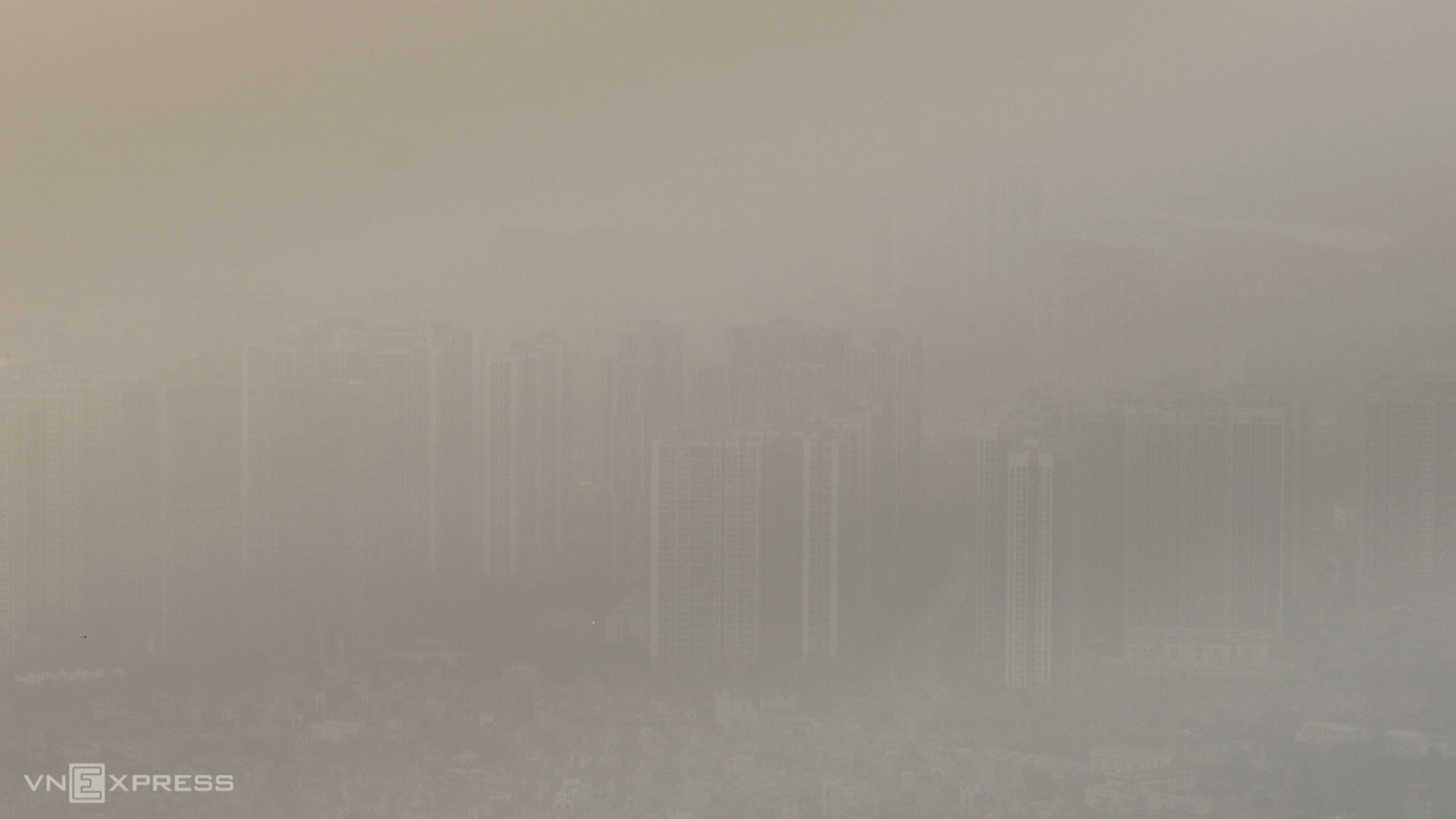 Thời tiết 'sáng rét trưa nóng' kích hoạt cơn đột quỵ