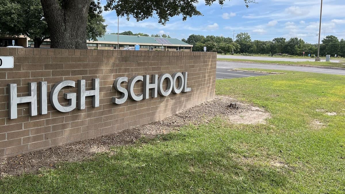 Lawmakers question school choice program as record number apply