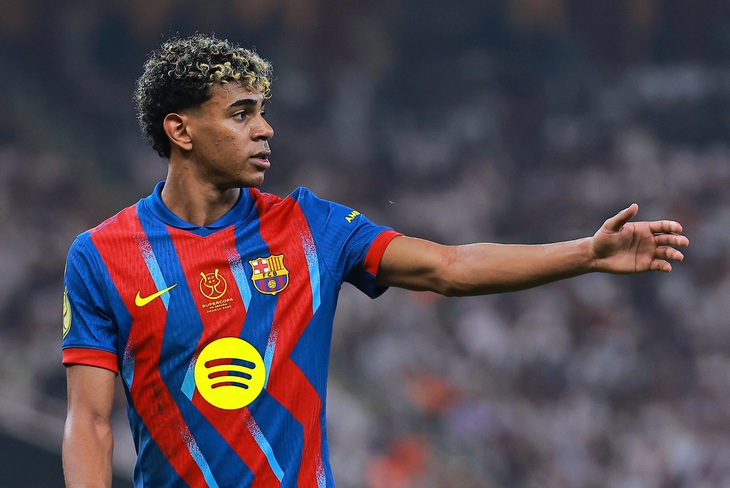 Yamal ghi bàn, Barca vào tứ kết Cúp Nhà vua