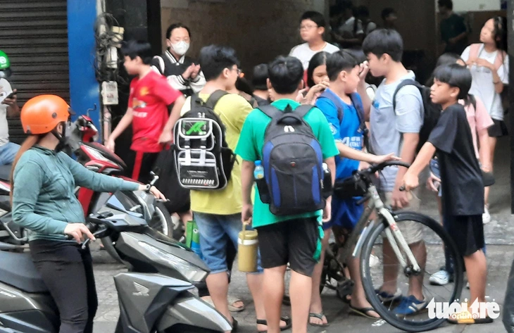 Dạy thêm, học thêm là nhu cầu thực hay vì áp lực điểm số?