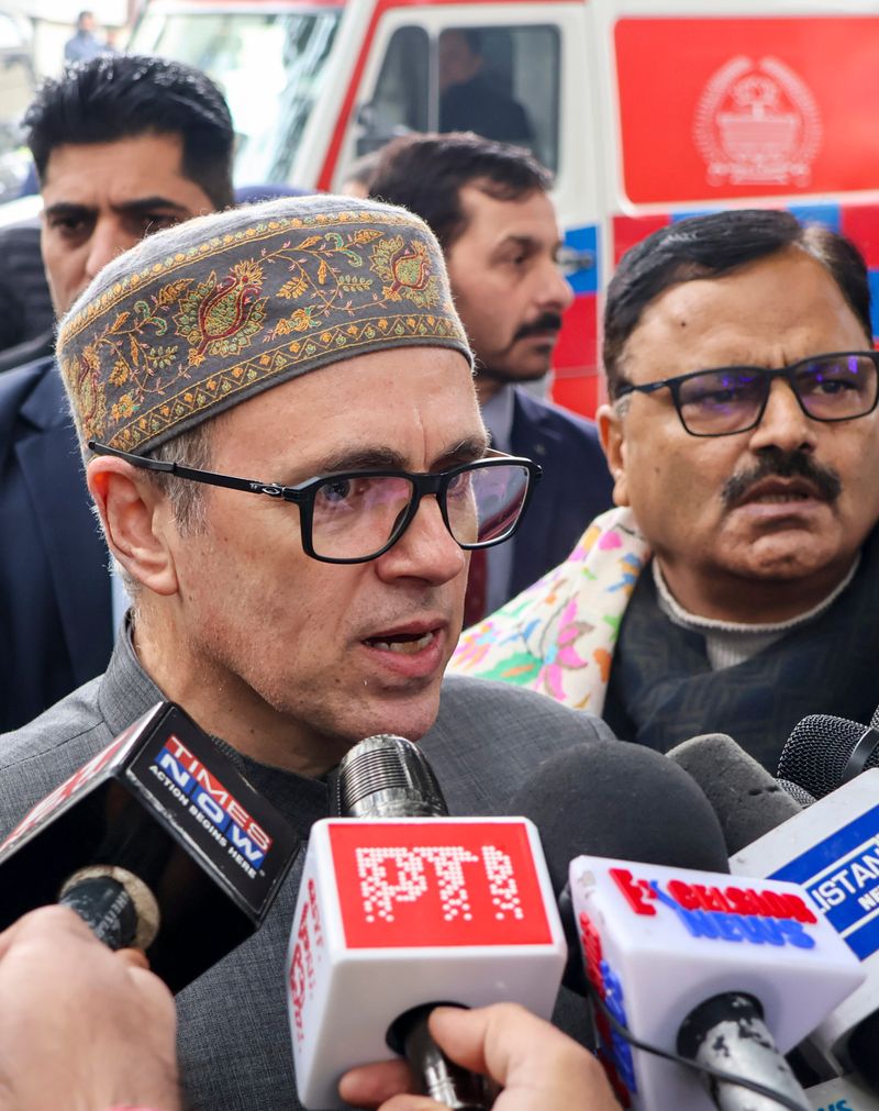 J&K CM Omar Abdullah dials Jaishankar as MEA readies evacuation plan ...