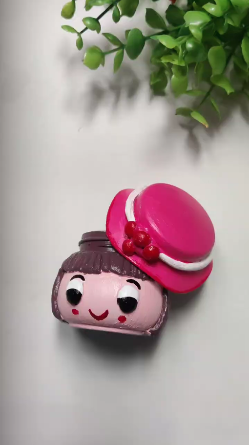 Transform ordinary bottles into adorable DIY art