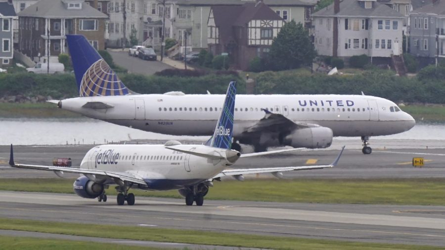 Trump administration apologizes for deporting college student flying home for Thanksgiving<br><br>