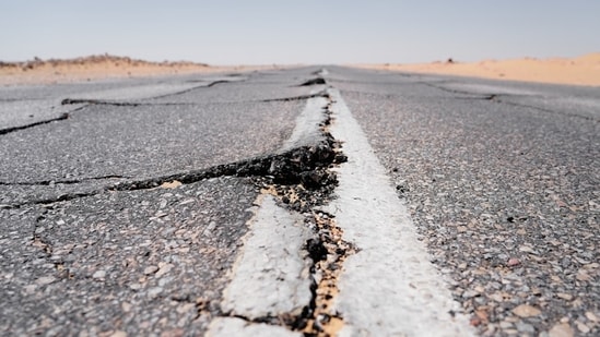 Earthquake of 6.2 magnitude strikes off Oregon coast; what to know about  tsunami warning