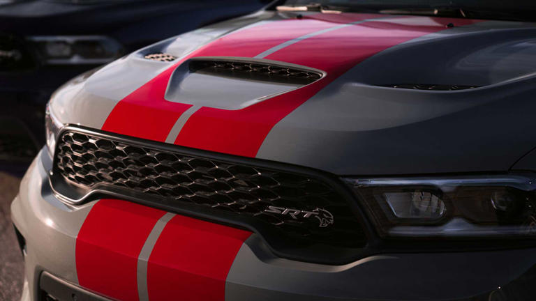 Dodge Challenger SRT Hellcat manual pricing: Clean vs. near new