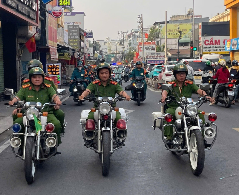 TP.HCM sẽ xử lý cả hành vi bao che vi phạm lòng đường, vỉa hè