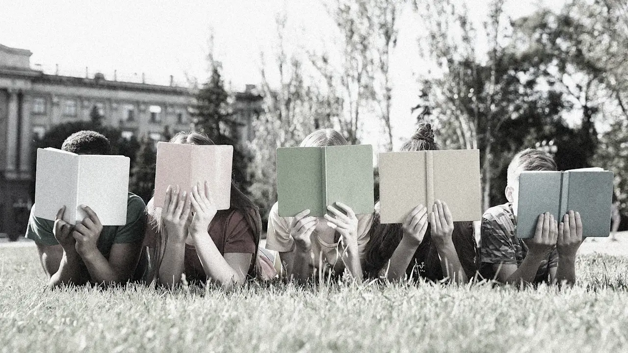 Why we should worry about the recent decline of reading, according to ...