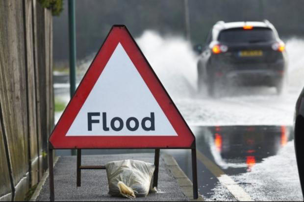 Flood alert for River Colne in Essex as water levels rise after heavy ...