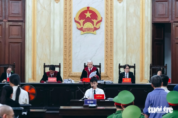 Tổ chức buôn bán ma túy tại TP.HCM: Hai bị cáo lĩnh án chung thân