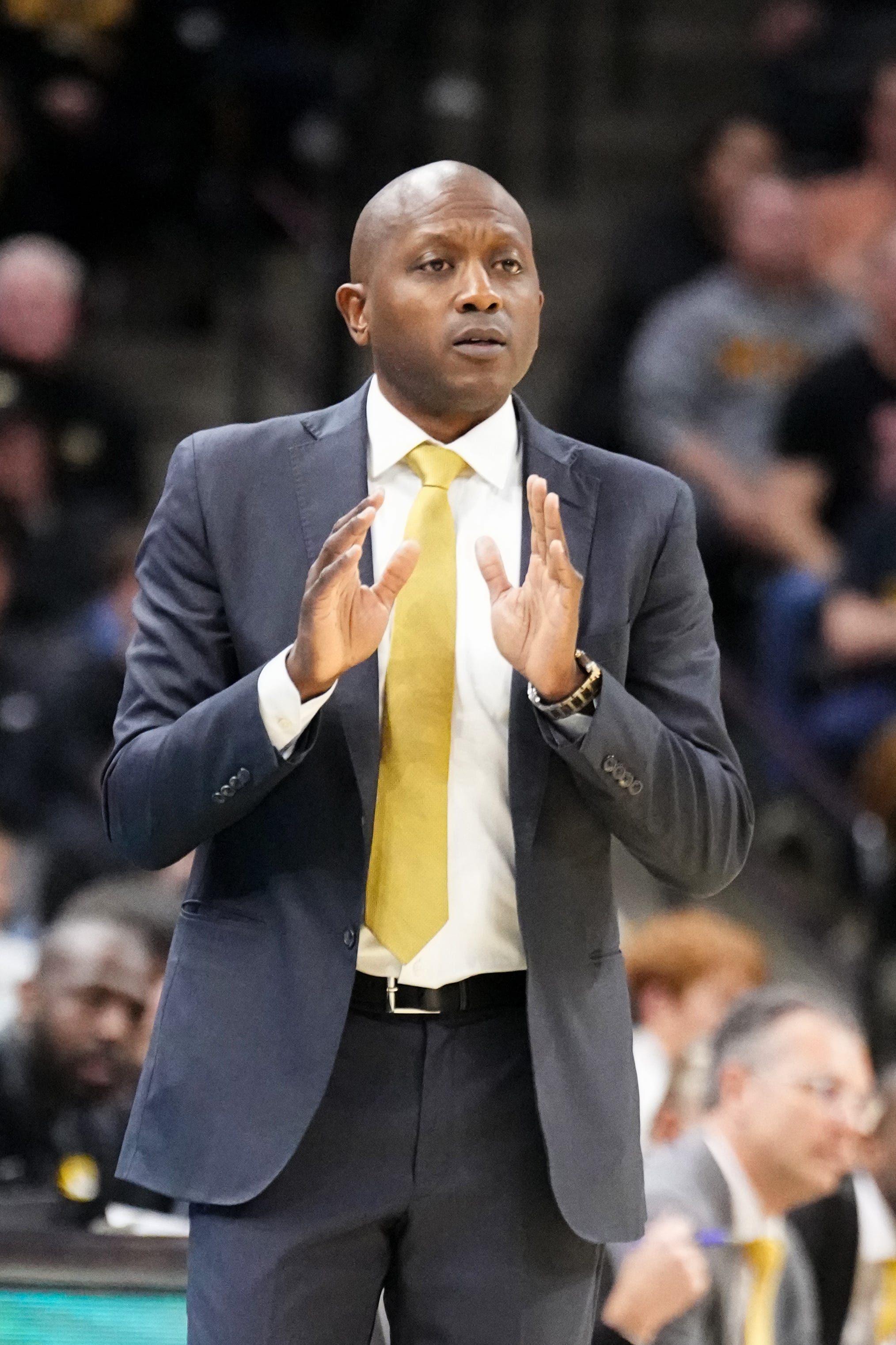 Missouri basketball falls hard in upset loss at LSU: Score, highlights