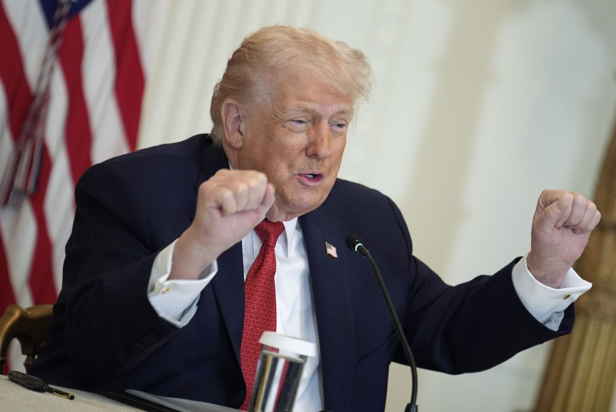 Trump threatens tariffs against countries opposing Greenland annexation