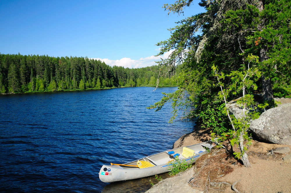 Scenic lakes in Minnesota for summer trips