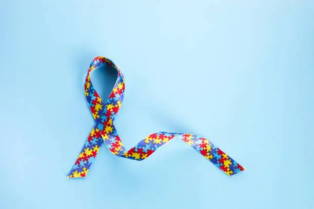 Autismo pode seguir diferentes trajetórias genéticas, indica estudo