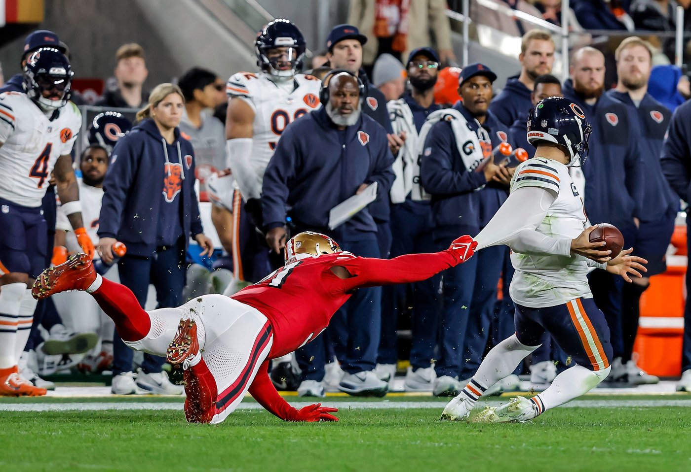 Caleb Williams presents an elusive challenge for Jared Verse, Rams ...