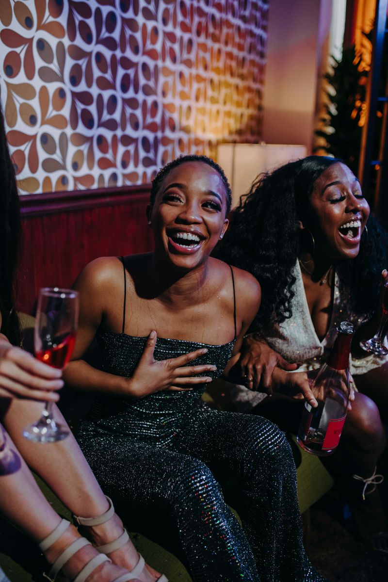 9 subtle signs she's given up on dating — even if she won't admit it