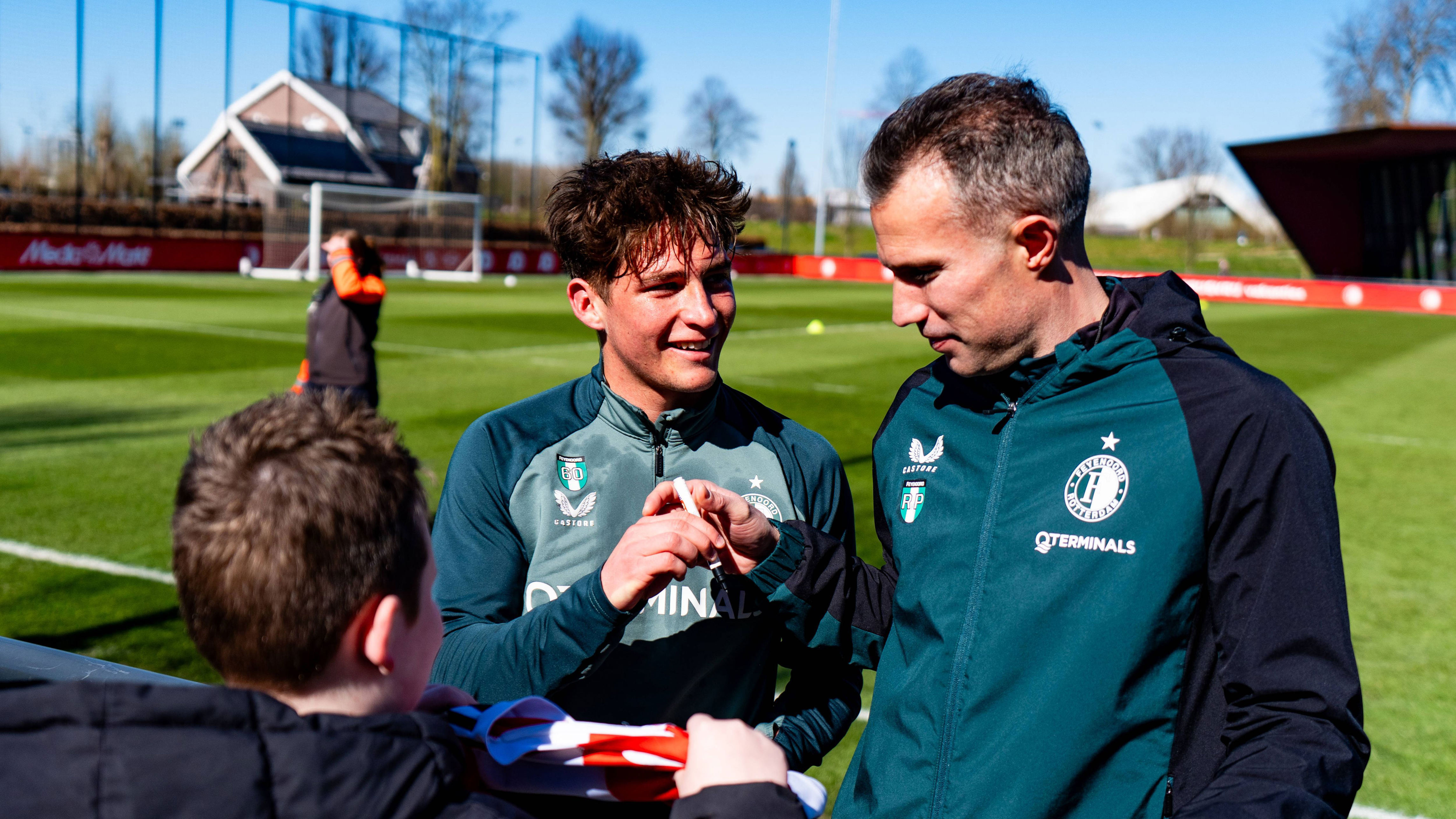 Dochter van Dirk Kuijt heeft relatie met een speler van Feyenoord