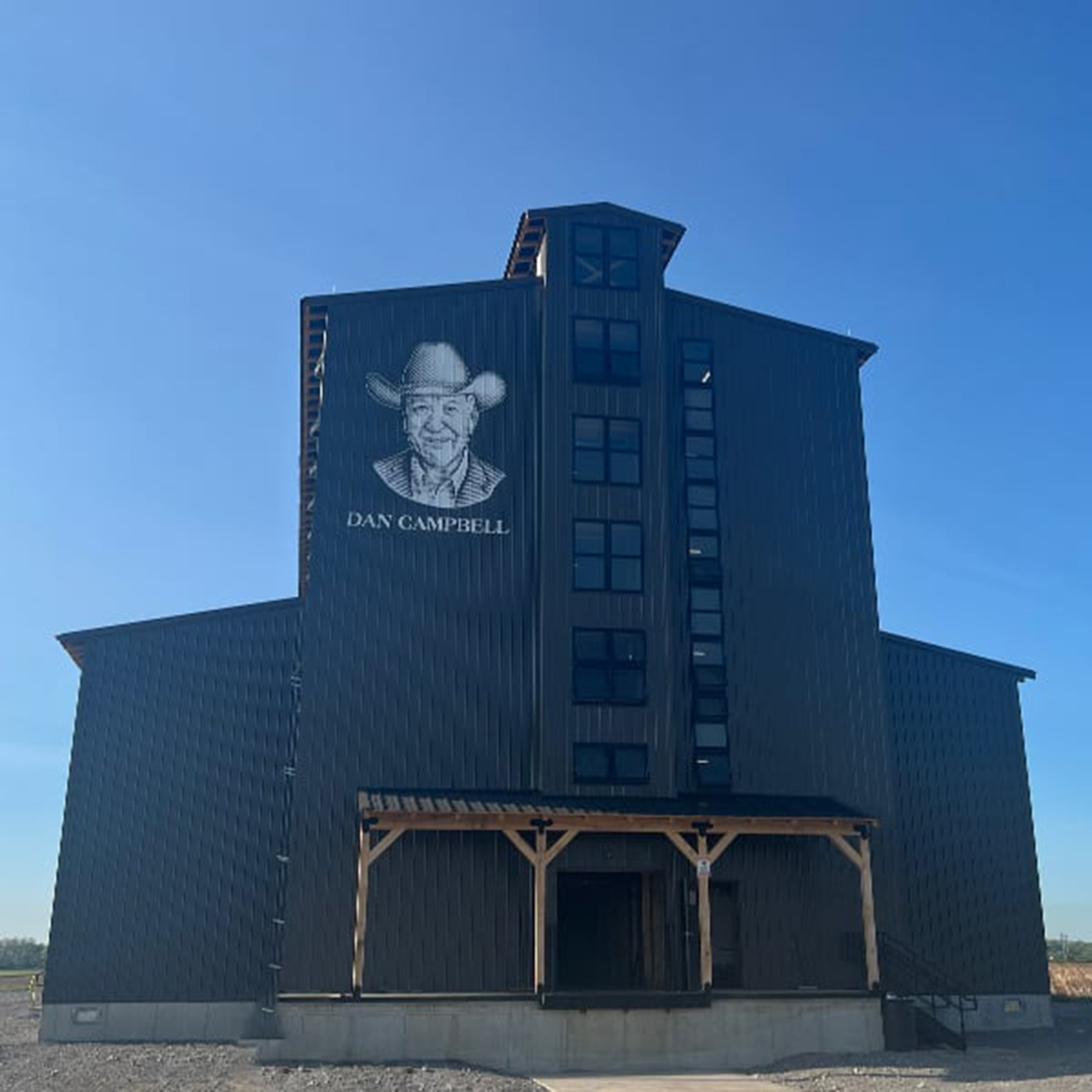 Kentucky bourbon distillery seeks sale amid $34.5M bankruptcy just months after construction<br>