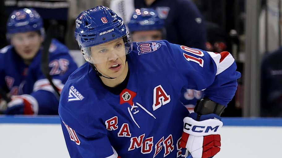 Rangers GM will not extend Artemi Panarin