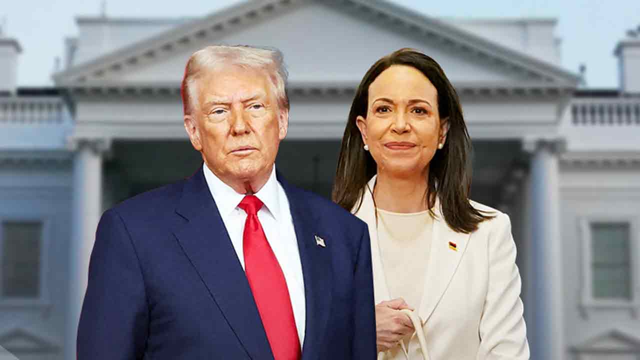 노벨상 메달 바치고 받은 건 가방..."한심·무례" 비난 쇄도