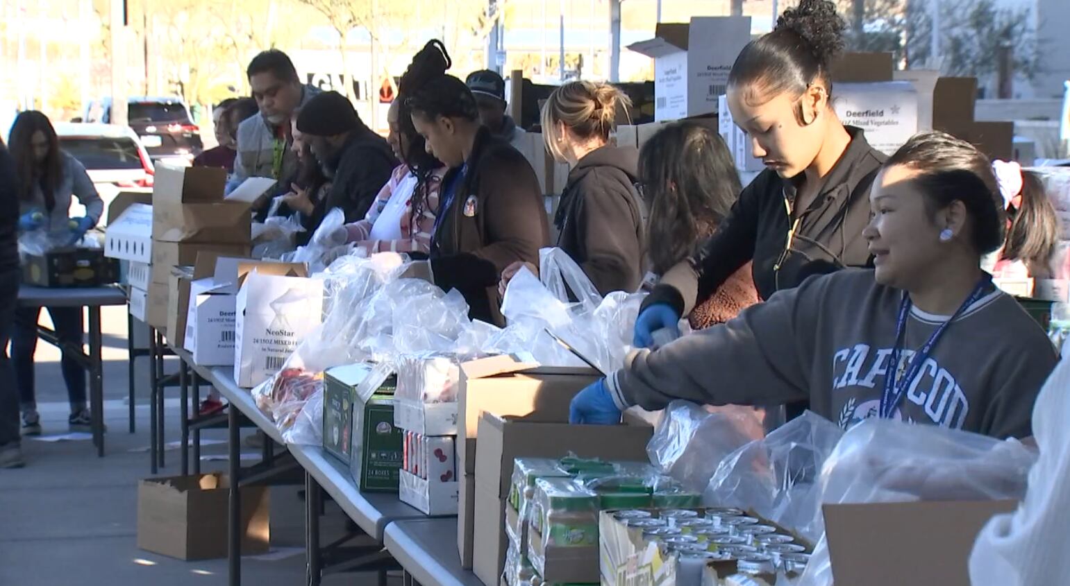Food bank hosts distribution for Southern Nevada veterans