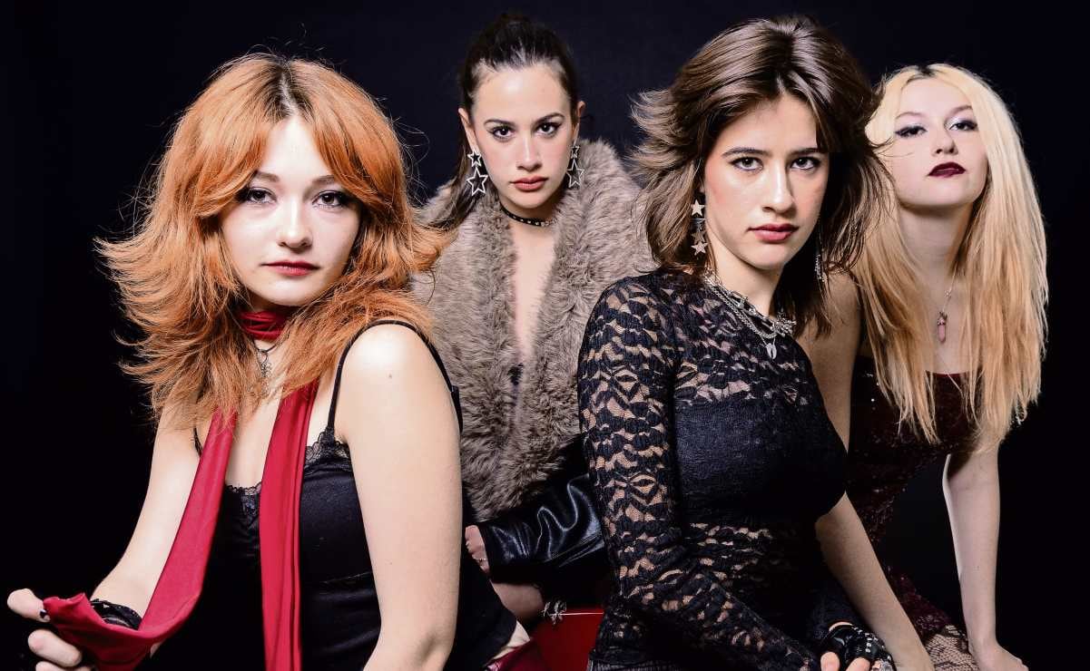 Electrify, las rockeras de la generación Z que rehuyen a las etiquetas