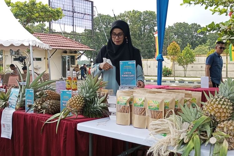 Nanas Moris: Modal Kecil UMKM Kampar Menggerakkan Ekonomi