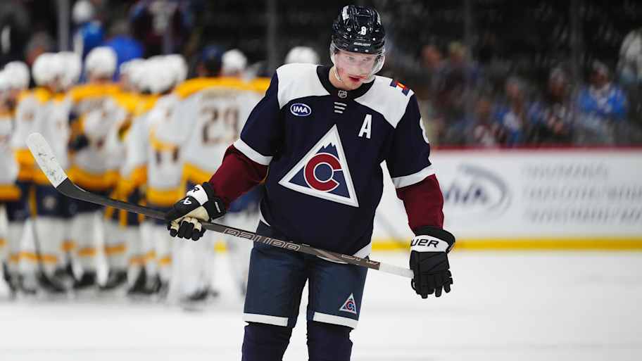 Avalanche news: 1st home loss, Rangers sell-off, Jets resurgence<br>