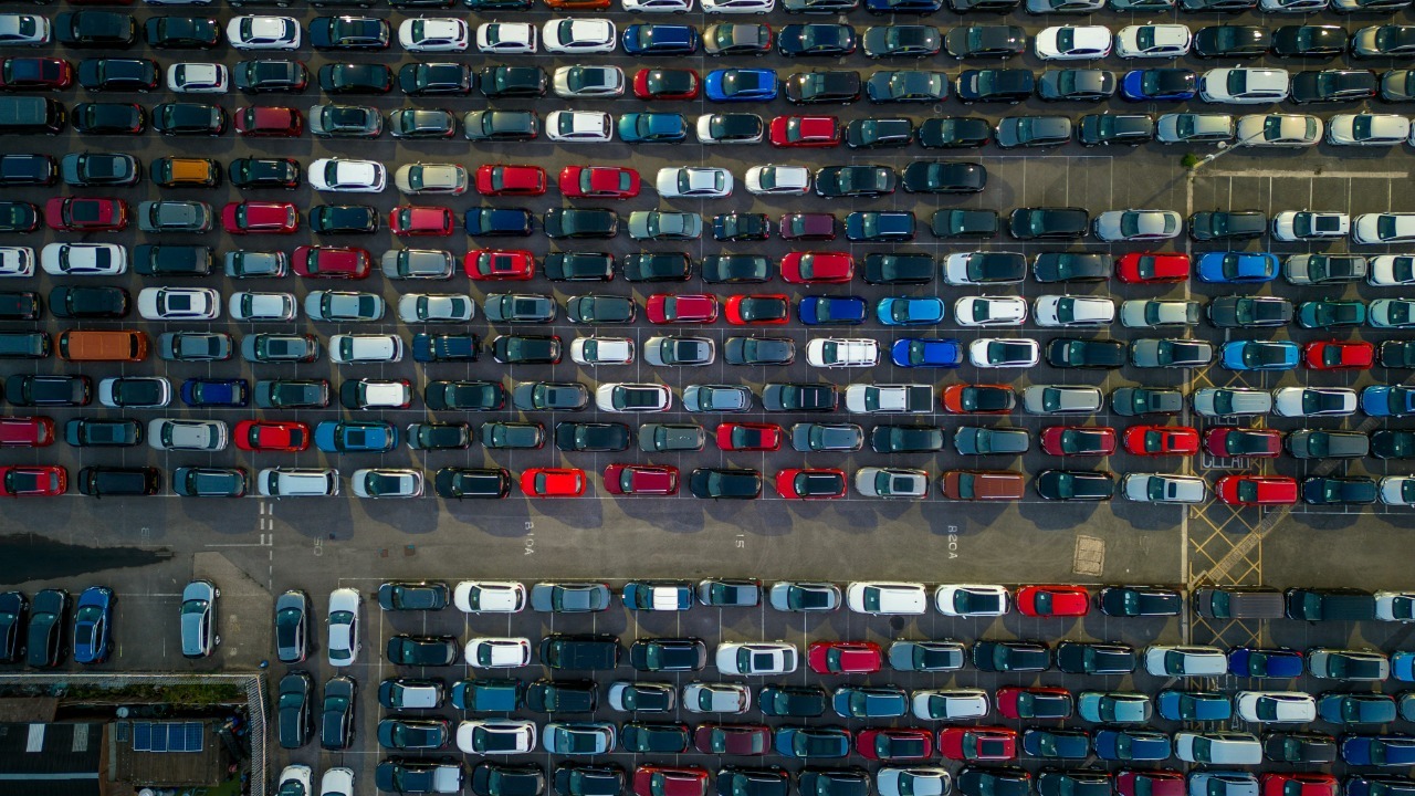 $1B auto lender collapse strands 100,000 borrowers and wipes out 1,000 jobs<br><br>