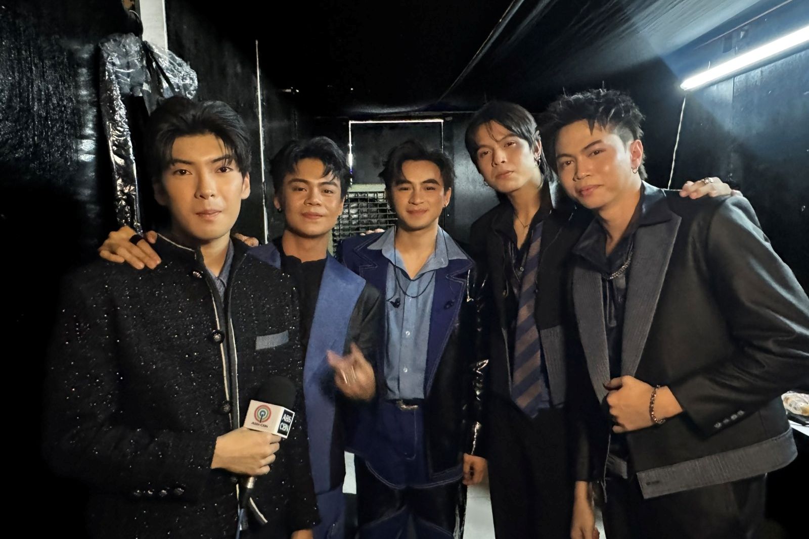 Wrive announces official fandom name, handsign at album launch