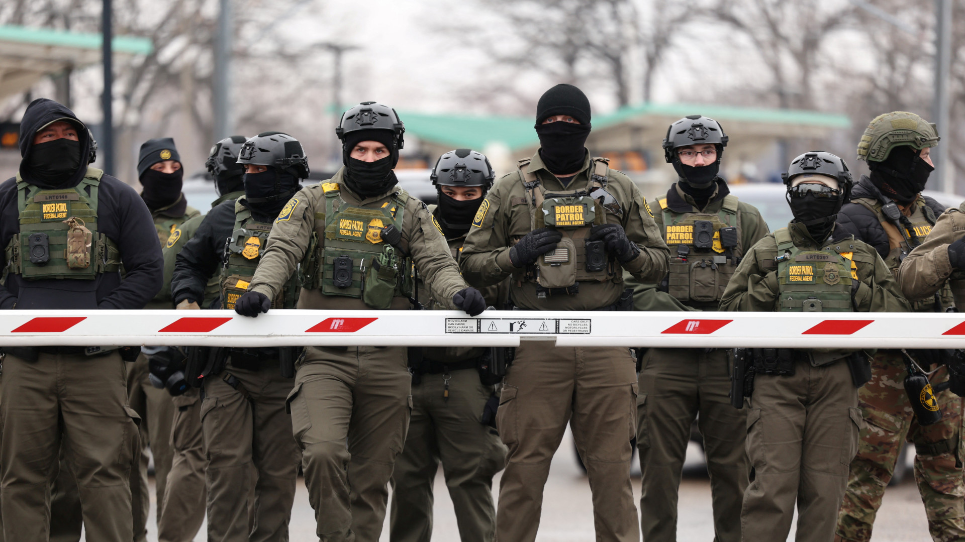 Workers at Minnesota Mexican restaurant detained after ICE agents ate there