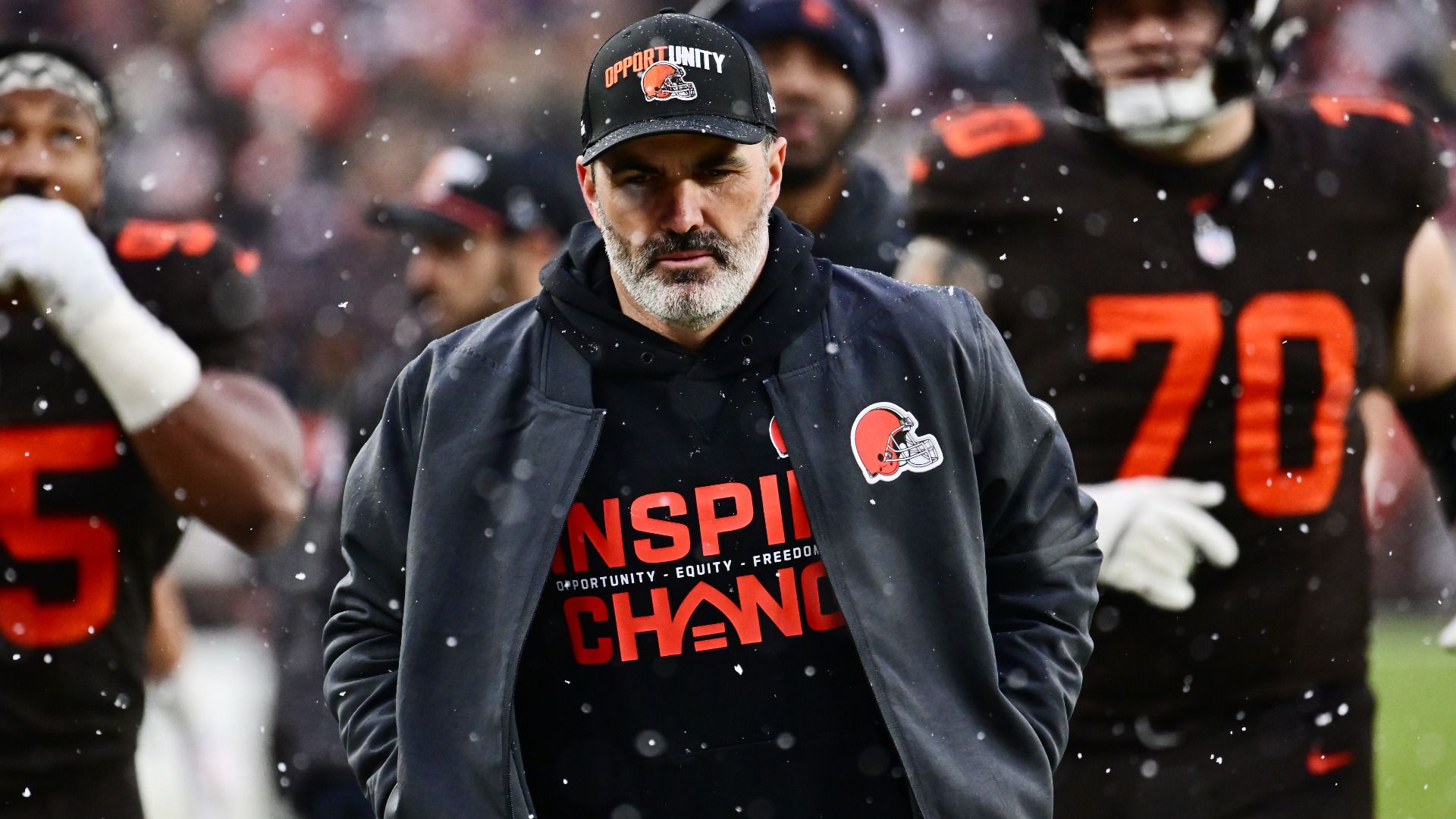NFL job offers: Head coach vs offensive coordinator roles