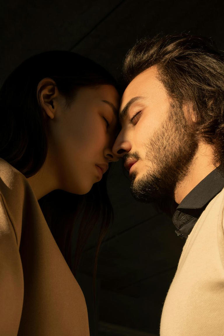 8 reasons people avoid deep connection