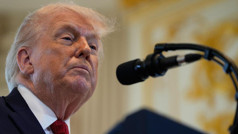Trump announces 10% tariffs on European countries supporting Greenland