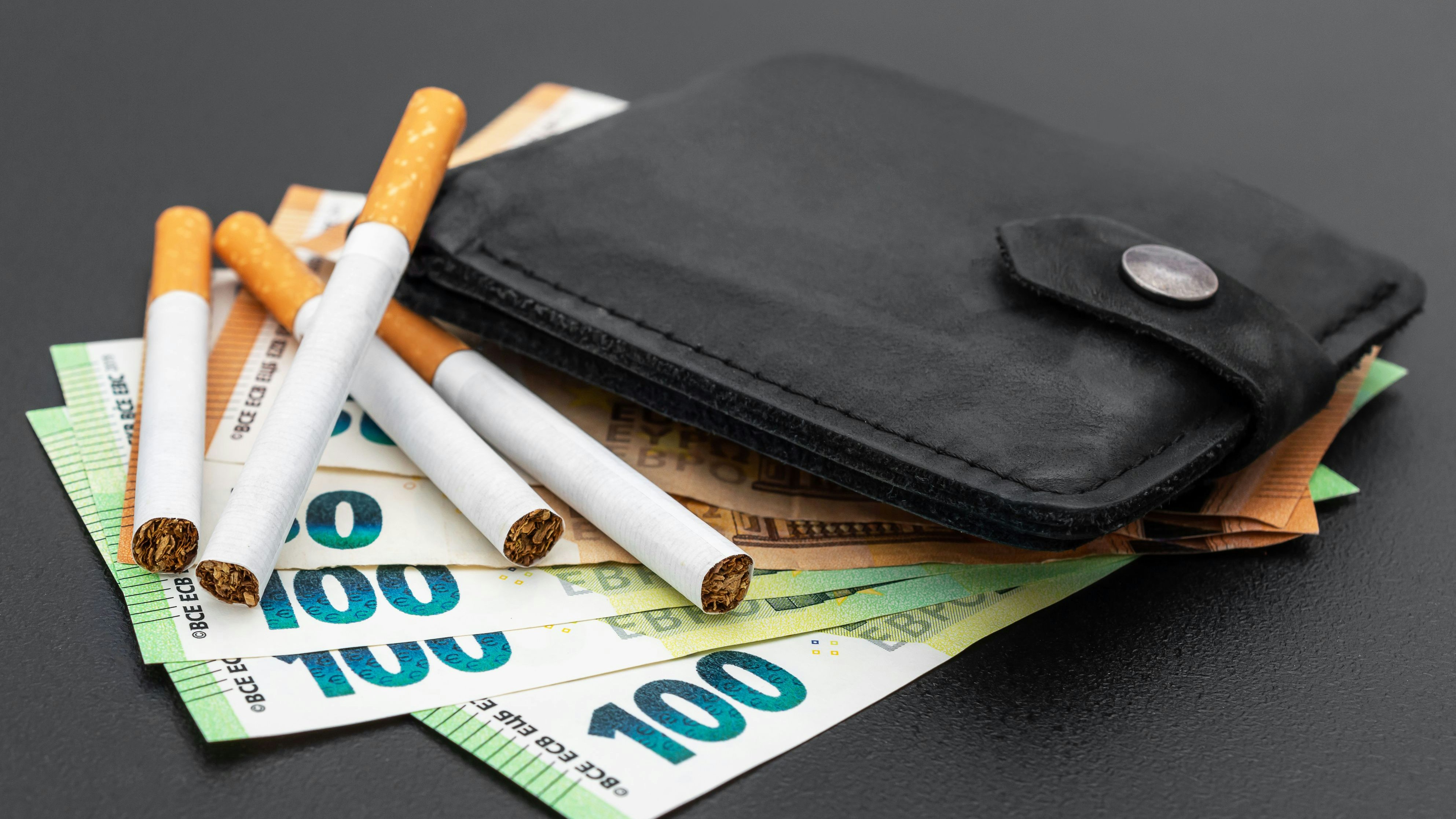 10 Euro pro Packerl! Das sind die neuen Tschick-Preise