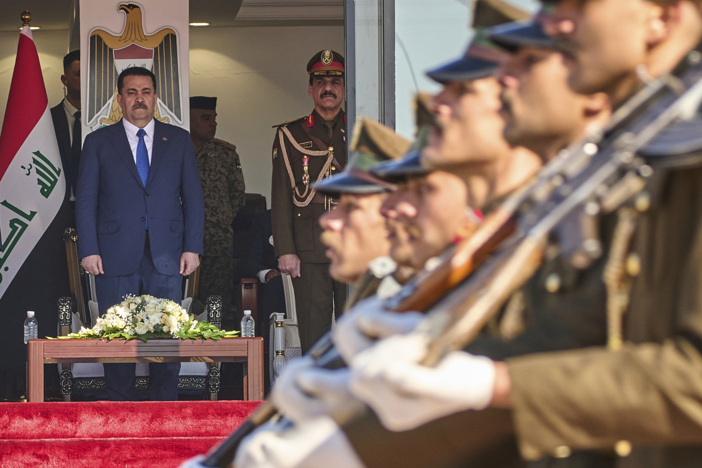 Iraqi army fully takes over key base following US withdrawal<br><br>