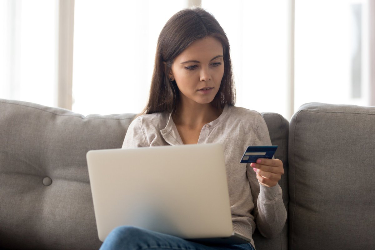 This simple credit card trick can help eliminate your holiday debt
