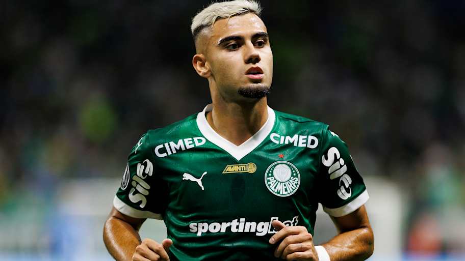 Andreas Pereira joga hoje? Desfalques e escalação do Palmeiras contra o