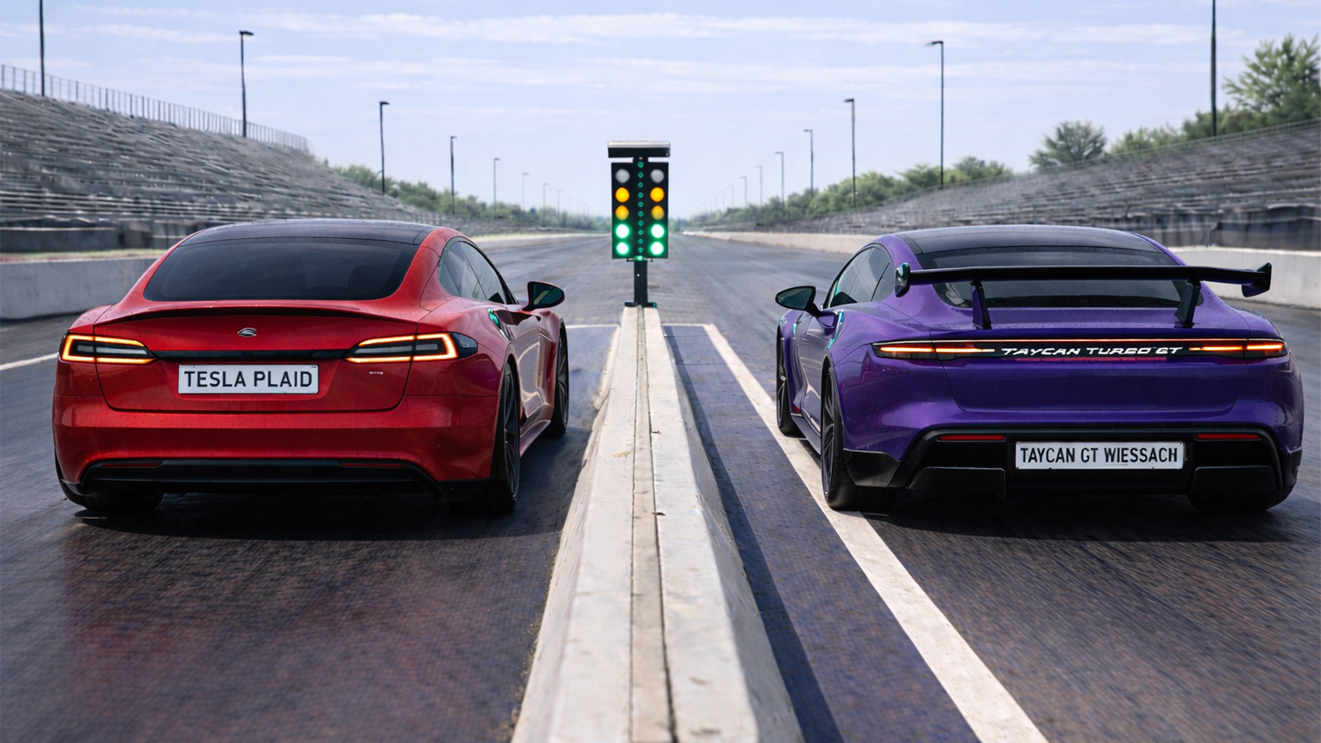 1,092HP Porsche Taycan Turbo GT vs Tesla Plaid drag race