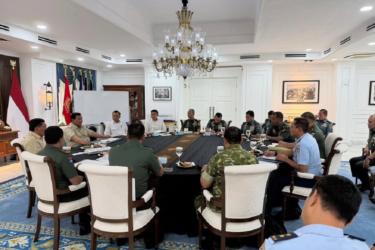 Prabowo Kumpulkan Jenderal TNI di Istana, Apa Isinya?