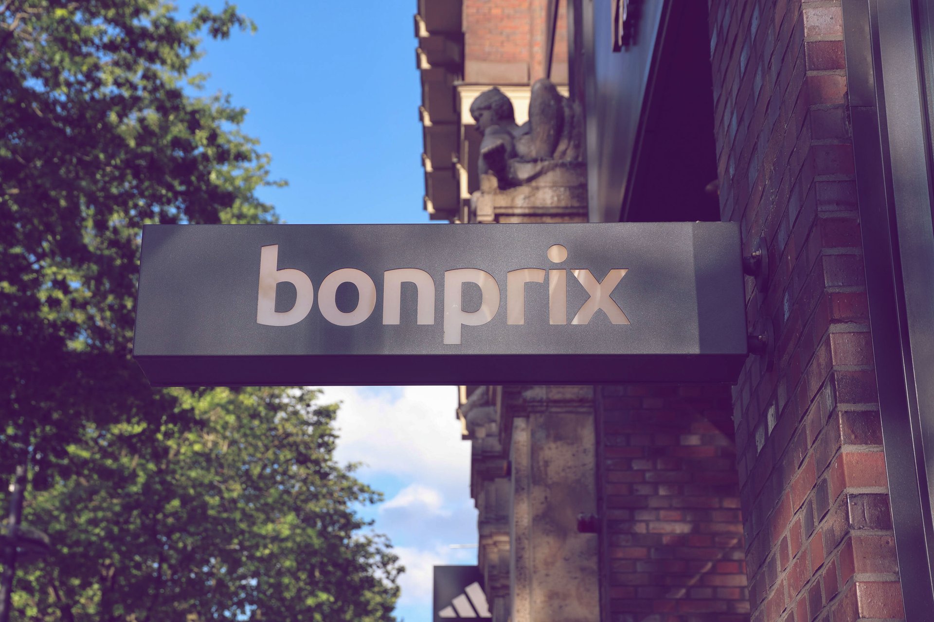 Für kleine Trendsetter: Diese 4 Bonprix-Teile in Rosa bringen gute Laune