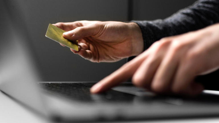 Peligro digital: la estafa que empieza con un simple mensaje y termina ...